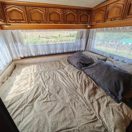 Farma Na Lazoch Kemping